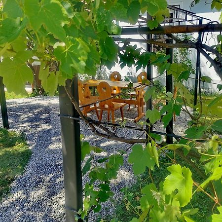 Dolce Weekend Balaton Apartment Balatongyörök Екстериор снимка